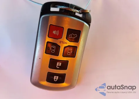 2017 Toyota Sienna Xle Premium 7 Passenger z USA, uszkodzony, nr VIN 5TDDZ3DC3HS155518